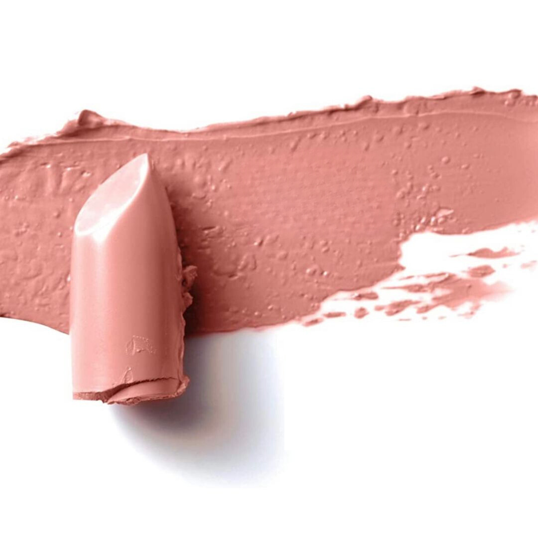 Labial Nude